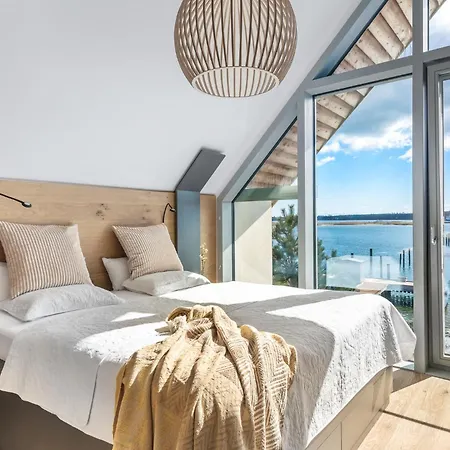 Дом отдыха Ostsee - Reetdachhaus Nr 45 